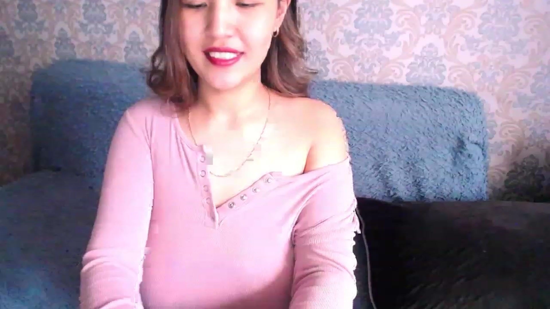Gallery image thumbnail from lover_Kitten's myfreecams stream on, 04/09/2023, 05:30 image 11 of 20
