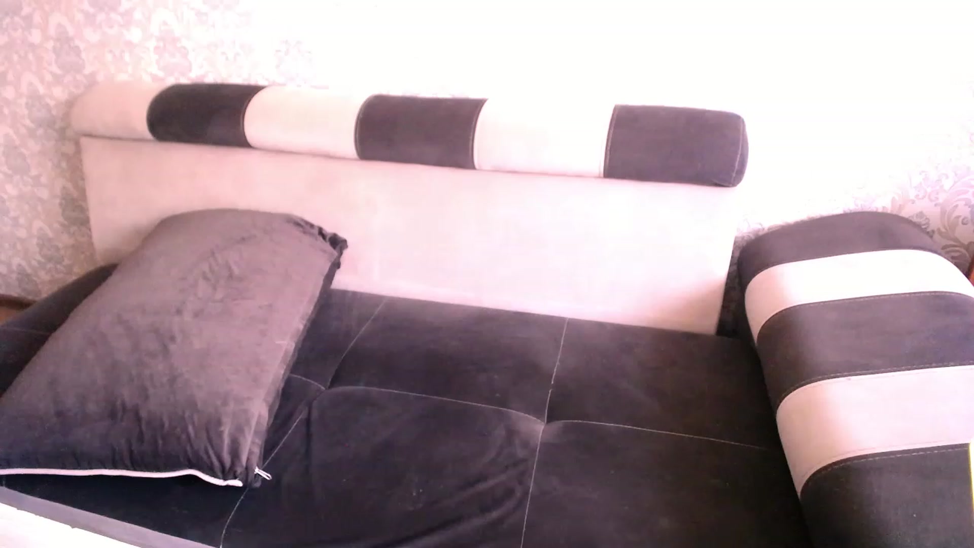 Gallery image thumbnail from lover_Kitten's myfreecams stream on, 04/21/2023, 07:18 image 7 of 20