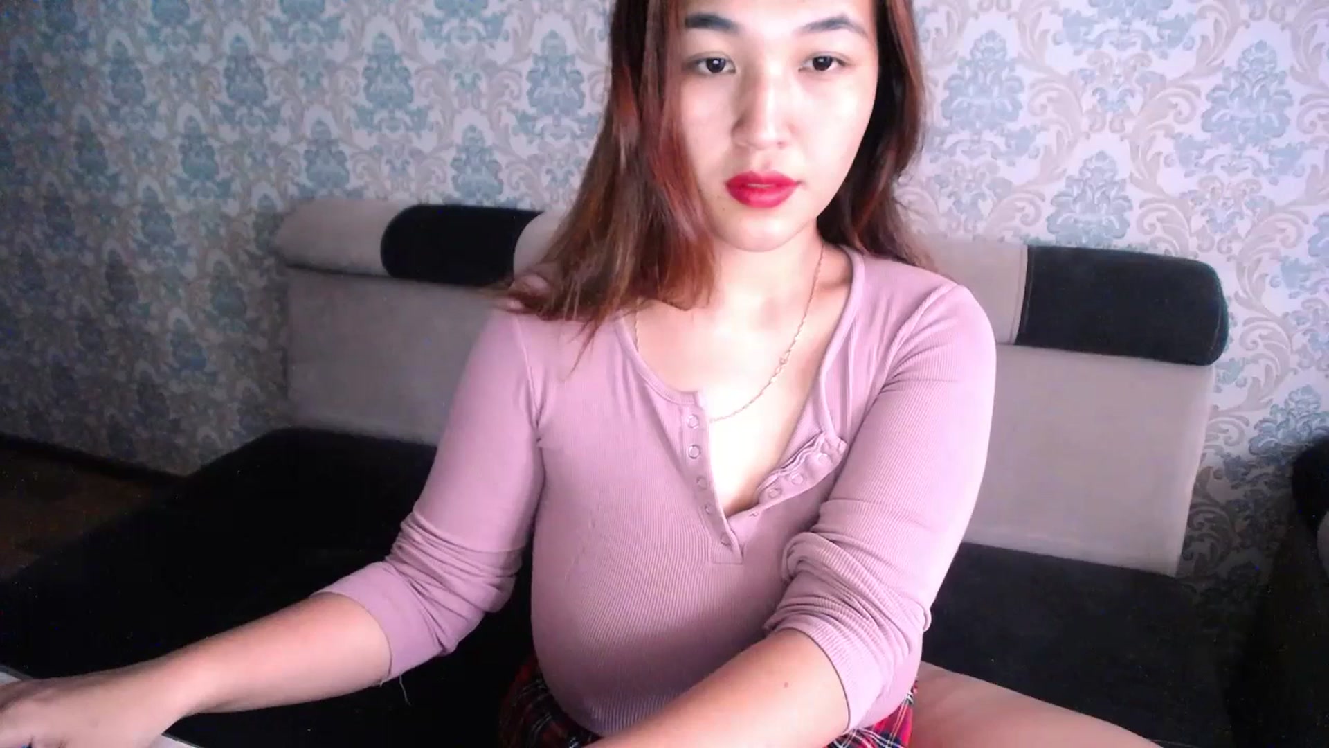 Gallery image thumbnail from lover_Kitten's myfreecams stream on, 07/08/2023, 12:19 image 2 of 20