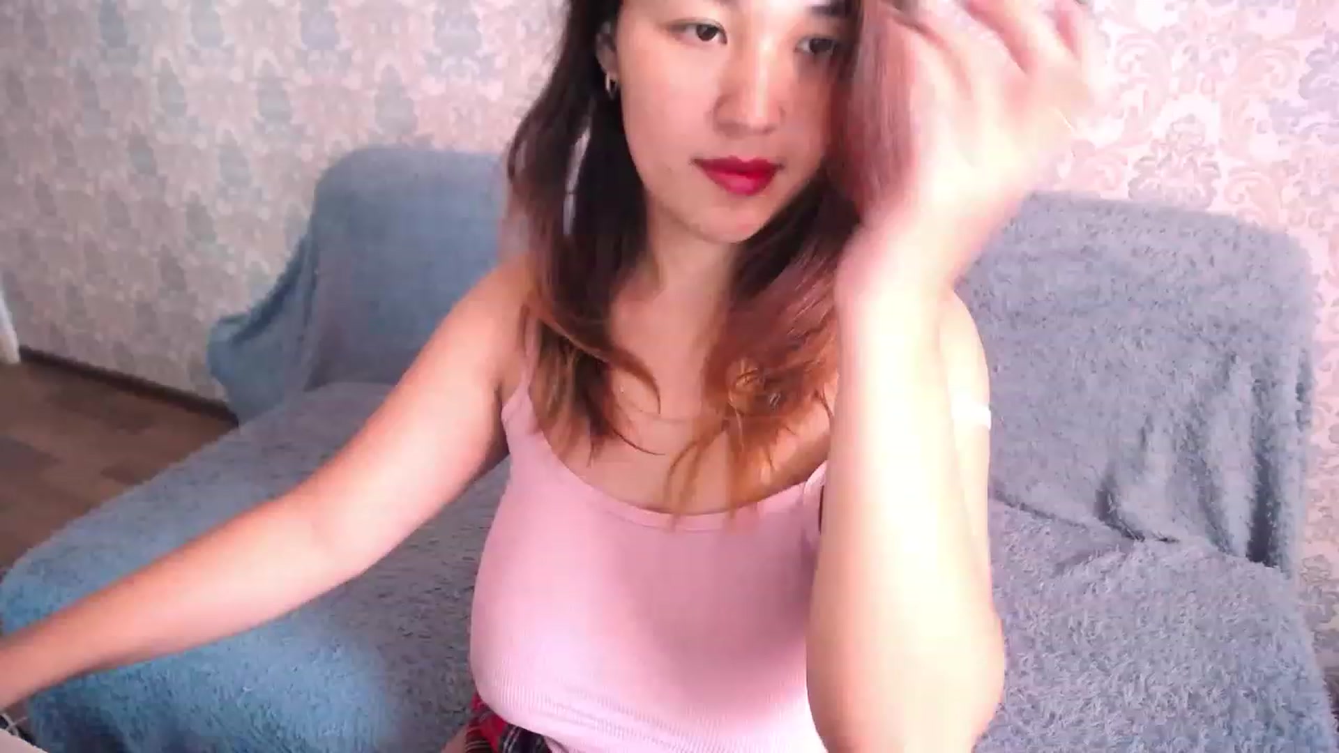Gallery image thumbnail from lover_Kitten's myfreecams stream on, 08/03/2023, 12:18 image 12 of 20