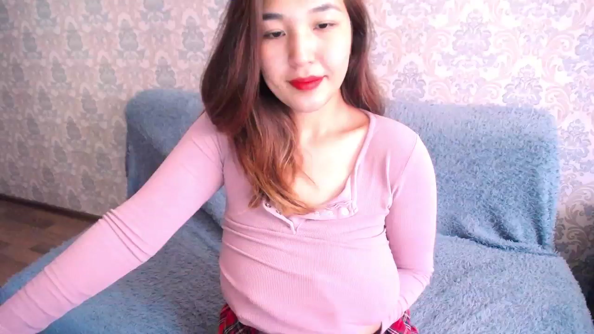Gallery image thumbnail from lover_Kitten's myfreecams stream on, 08/20/2023, 07:36 image 18 of 20