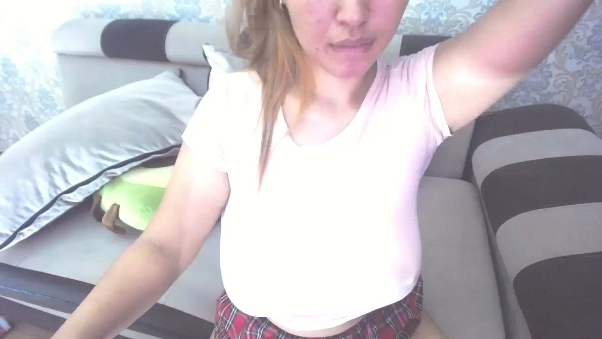 Gallery image thumbnail from lover_Kitten's myfreecams stream on, 11/15/2023, 12:59 image 17 of 20