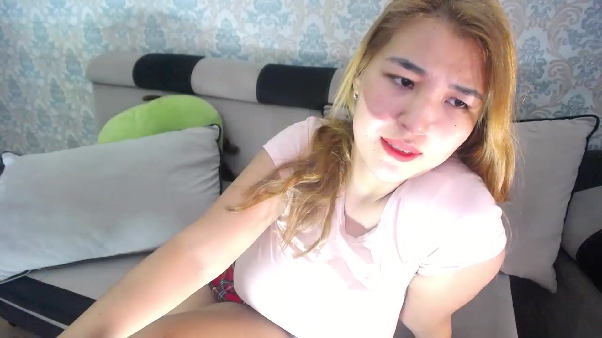 Gallery image thumbnail from lover_Kitten's myfreecams stream on, 11/16/2023, 12:55 image 20 of 20