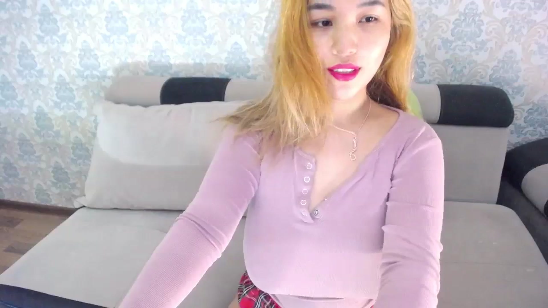 Gallery image thumbnail from lover_Kitten's myfreecams stream on, 12/09/2023, 13:20 image 5 of 20
