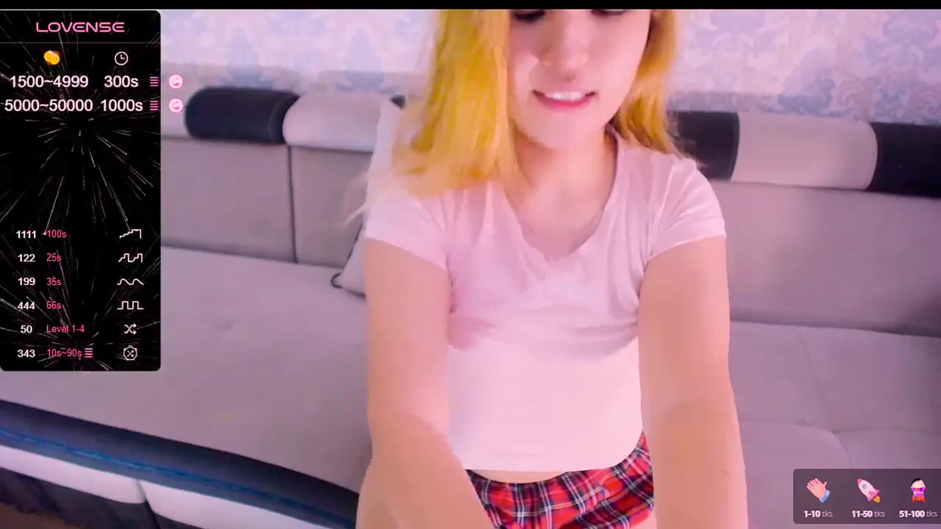 Gallery image thumbnail from lover_Kitten's myfreecams stream on, 02/08/2024, 06:43 image 6 of 20