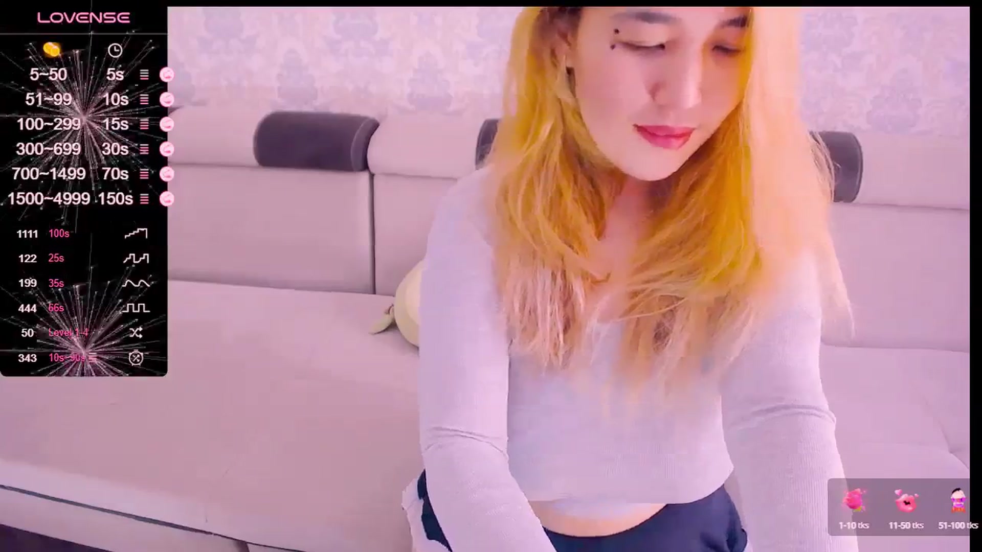 Gallery image thumbnail from lover_Kitten's myfreecams stream on, 03/04/2024, 06:05 image 16 of 20