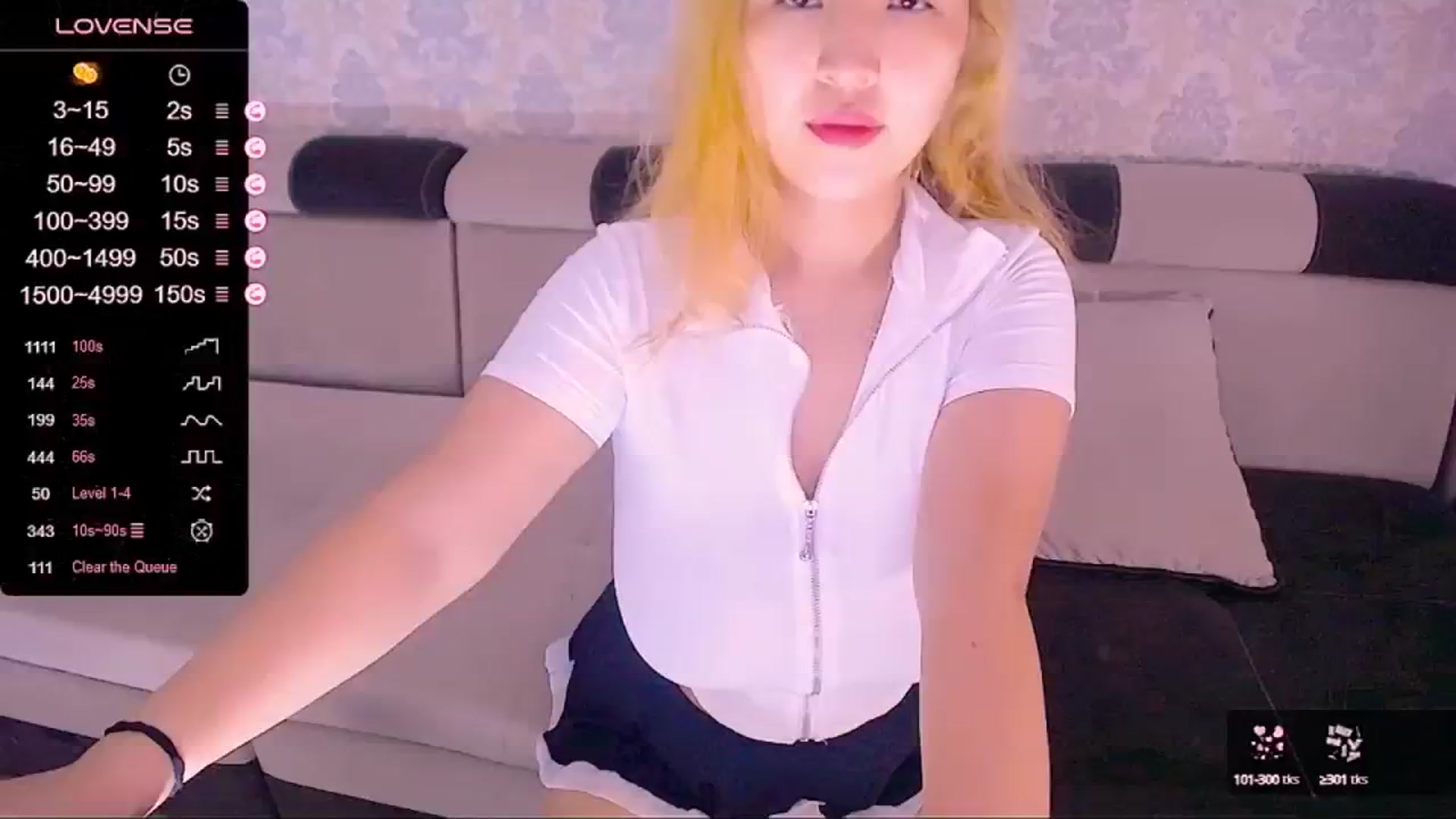 Gallery image thumbnail from lover_Kitten's myfreecams stream on, 03/29/2024, 13:06 image 1 of 20
