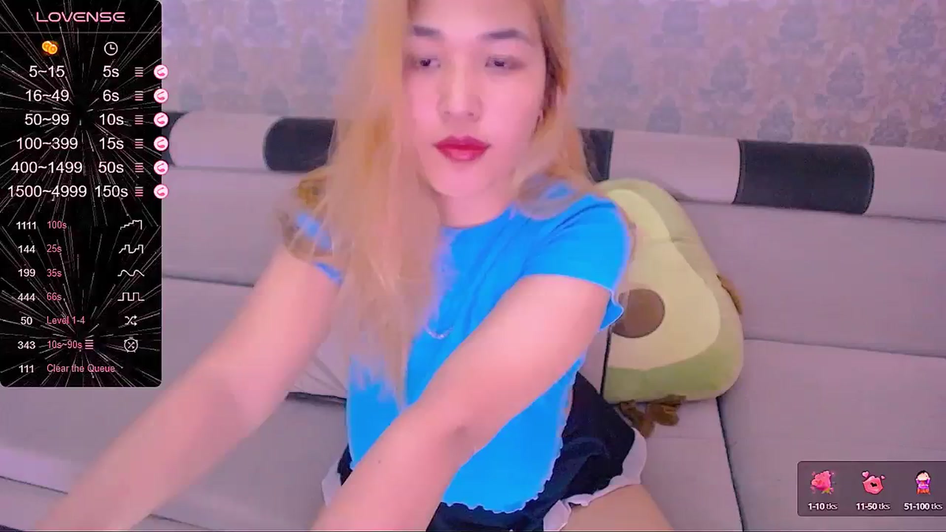 Gallery image thumbnail from lover_Kitten's myfreecams stream on, 04/08/2024, 11:26 image 18 of 20
