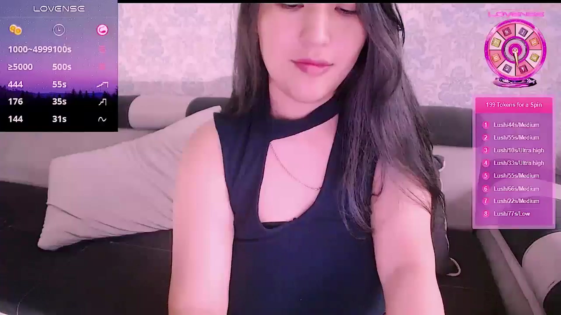Gallery image thumbnail from lover_Kitten's myfreecams stream on, 10/06/2024, 07:55 image 12 of 20