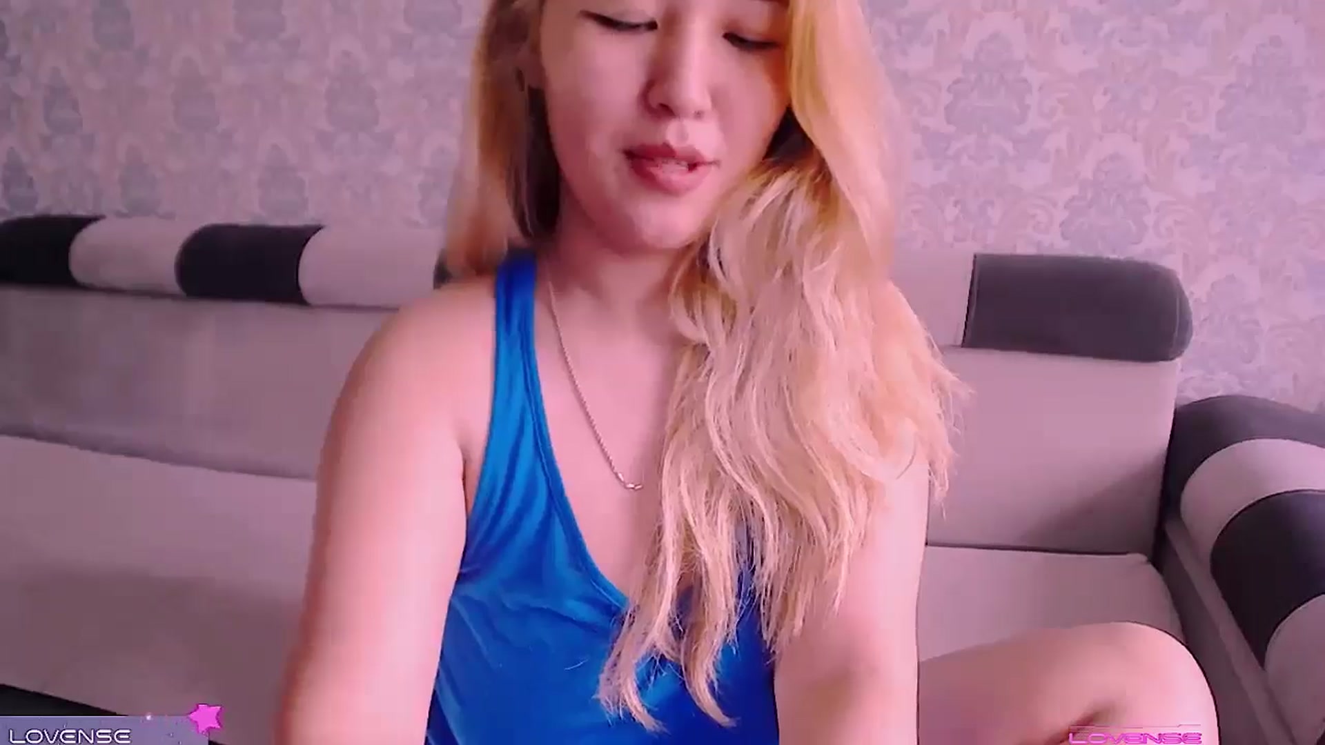 Gallery image thumbnail from lover_Kitten's myfreecams stream on, 04/19/2025, 08:11 image 17 of 20
