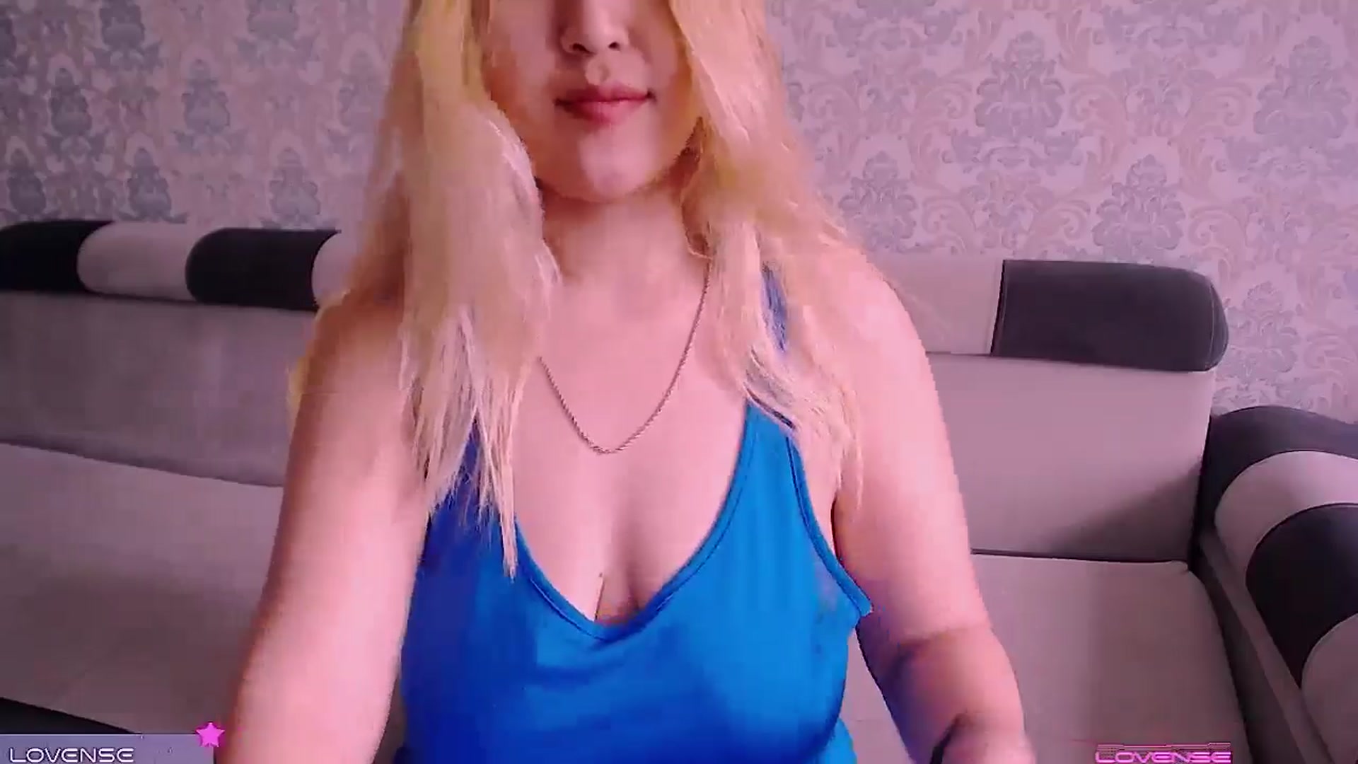 Gallery image thumbnail from lover_Kitten's myfreecams stream on, 04/19/2025, 08:11 image 18 of 20