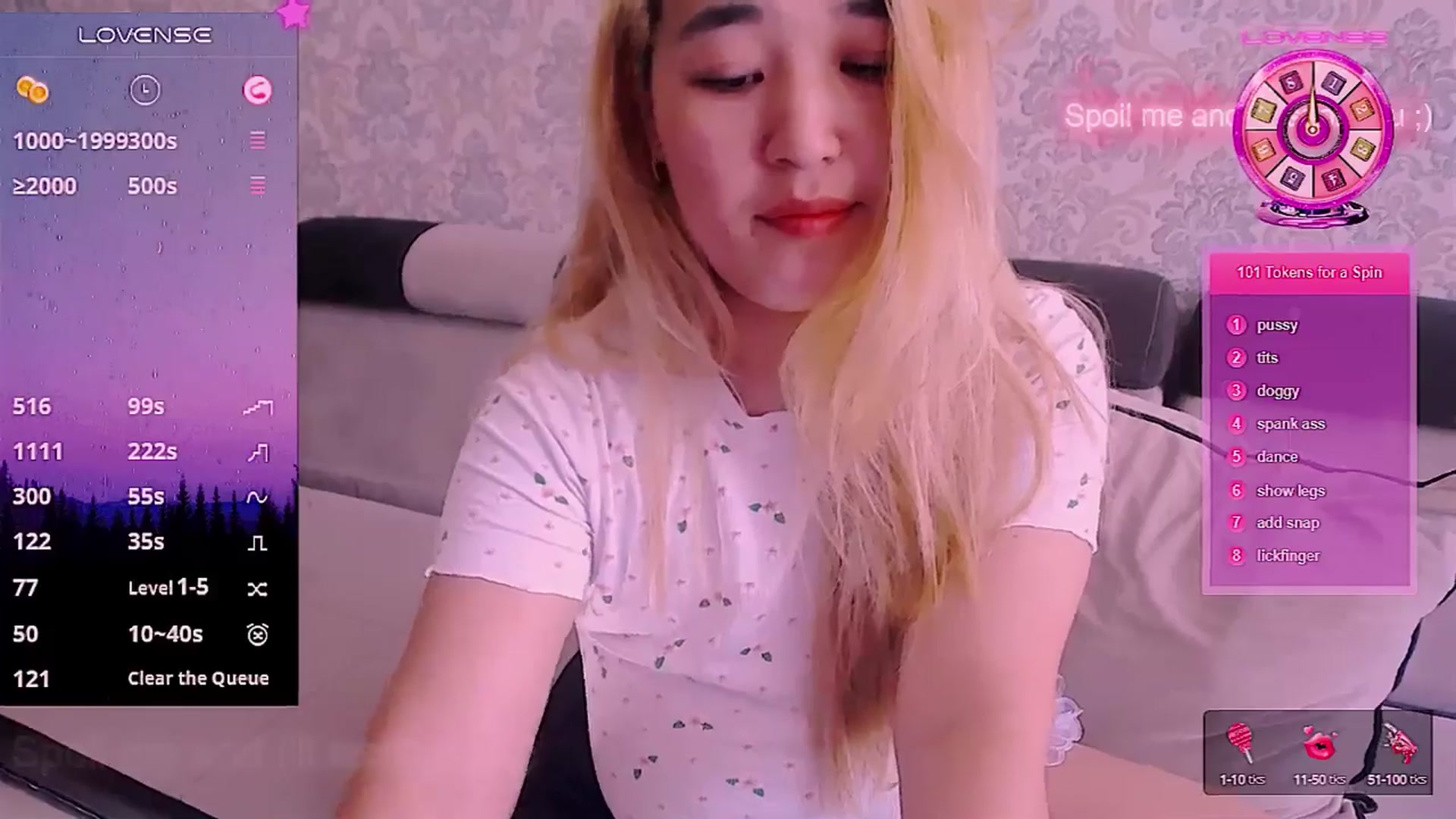 Gallery image thumbnail from lover_Kitten's myfreecams stream on, 05/03/2025, 08:27 image 19 of 20