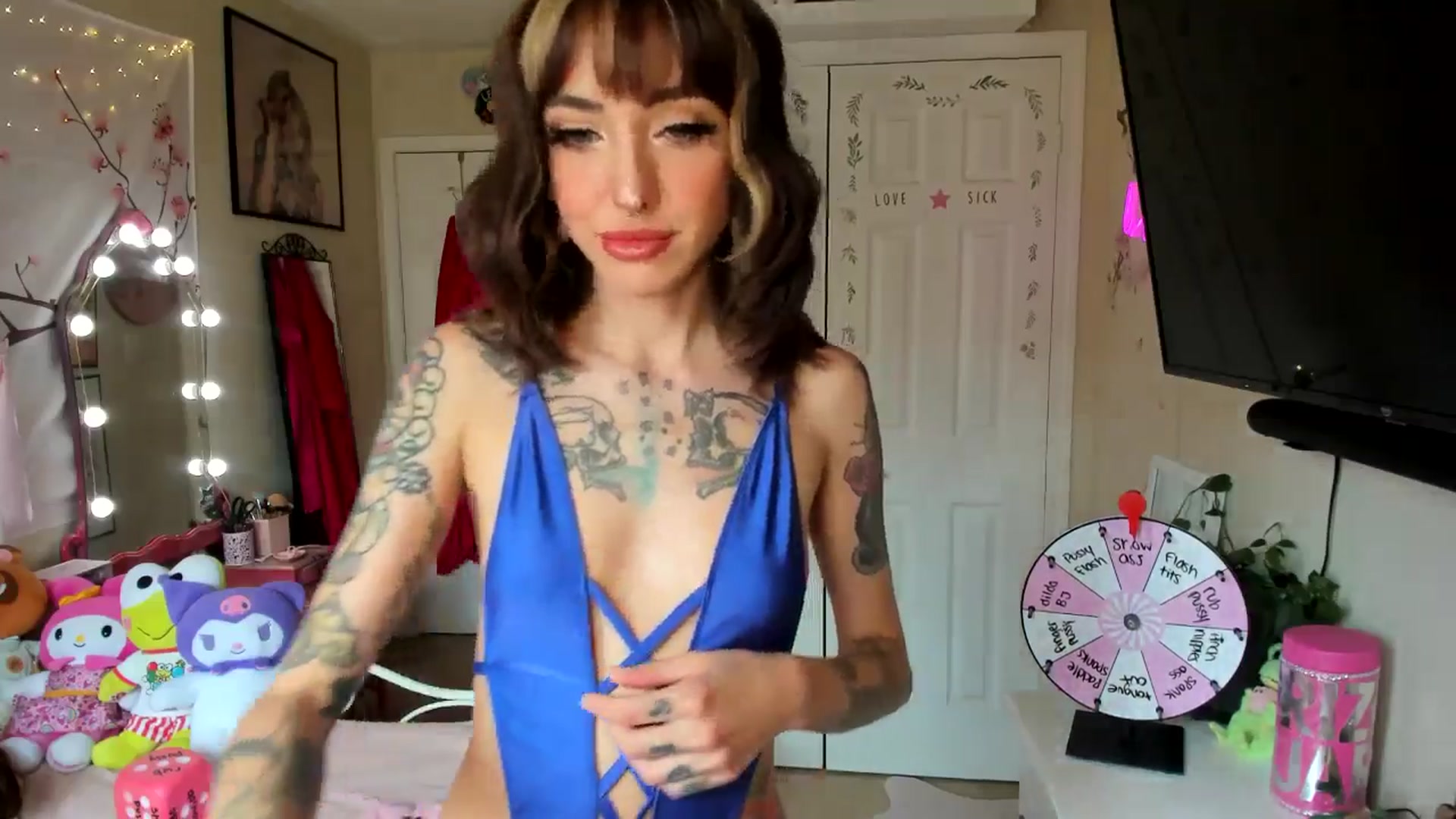 Gallery image thumbnail from lovesick's myfreecams stream on, 07/03/2024, 20:52 image 6 of 20
