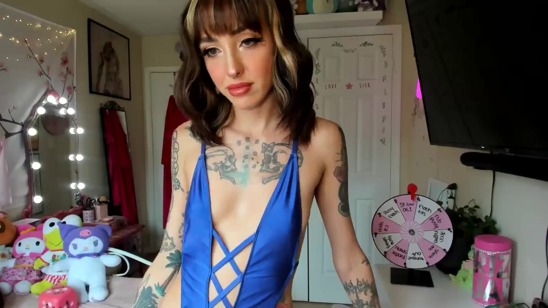 Gallery image thumbnail from lovesick's myfreecams stream on, 07/03/2024, 20:52 image 2 of 20