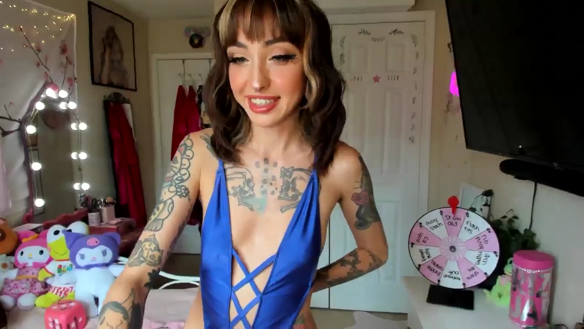 Gallery image thumbnail from lovesick's myfreecams stream on, 07/03/2024, 20:52 image 7 of 20