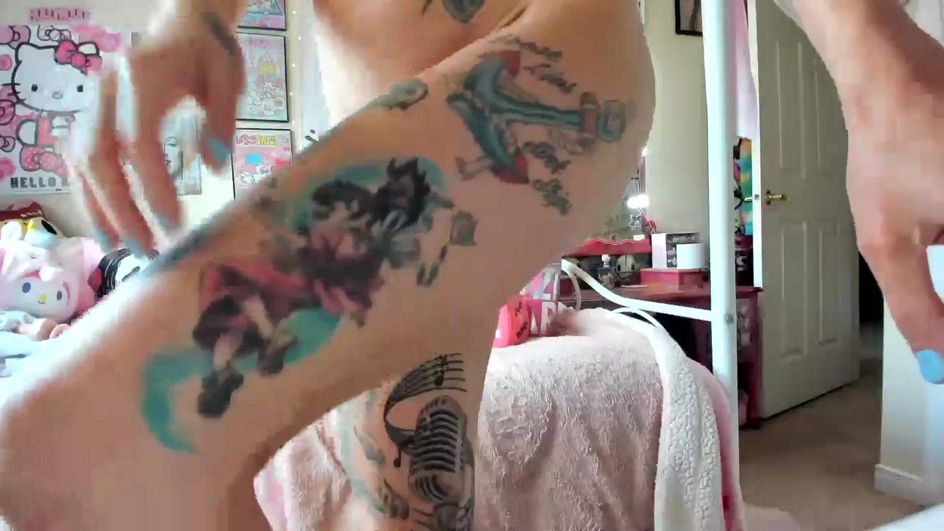 Gallery image thumbnail from lovesick's myfreecams stream on, 07/21/2024, 21:17 image 12 of 20