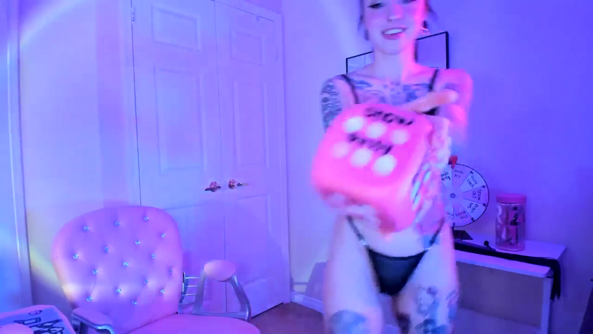 Gallery image thumbnail from lovesick's myfreecams stream on, 01/12/2025, 24:00 image 13 of 20