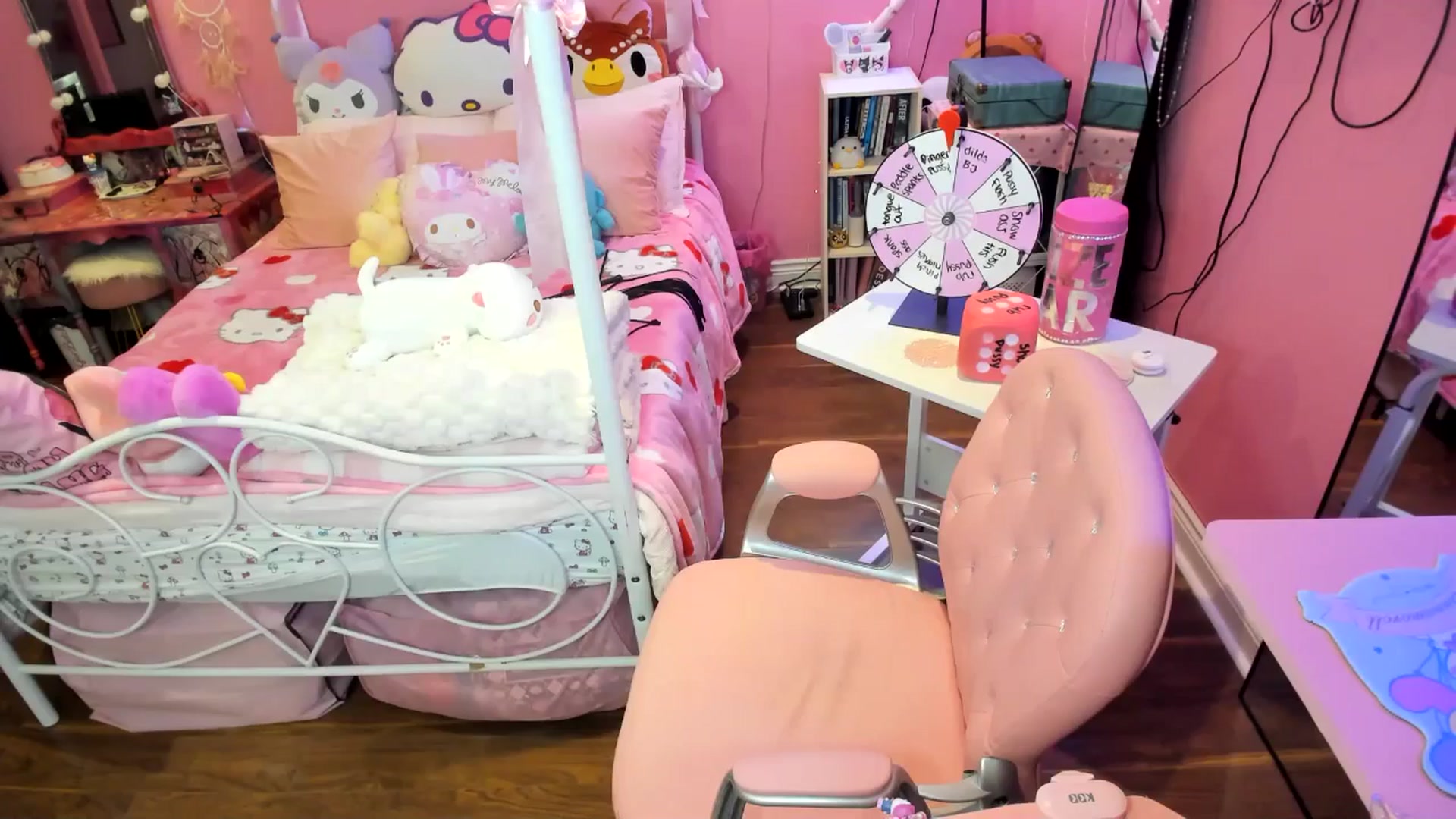 Gallery image thumbnail from lovesick's myfreecams stream on, 03/24/2025, 01:26 image 6 of 20