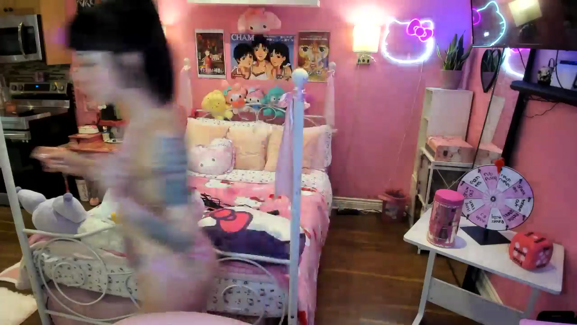 Gallery image thumbnail from lovesick's myfreecams stream on, 05/05/2025, 24:46 image 3 of 20