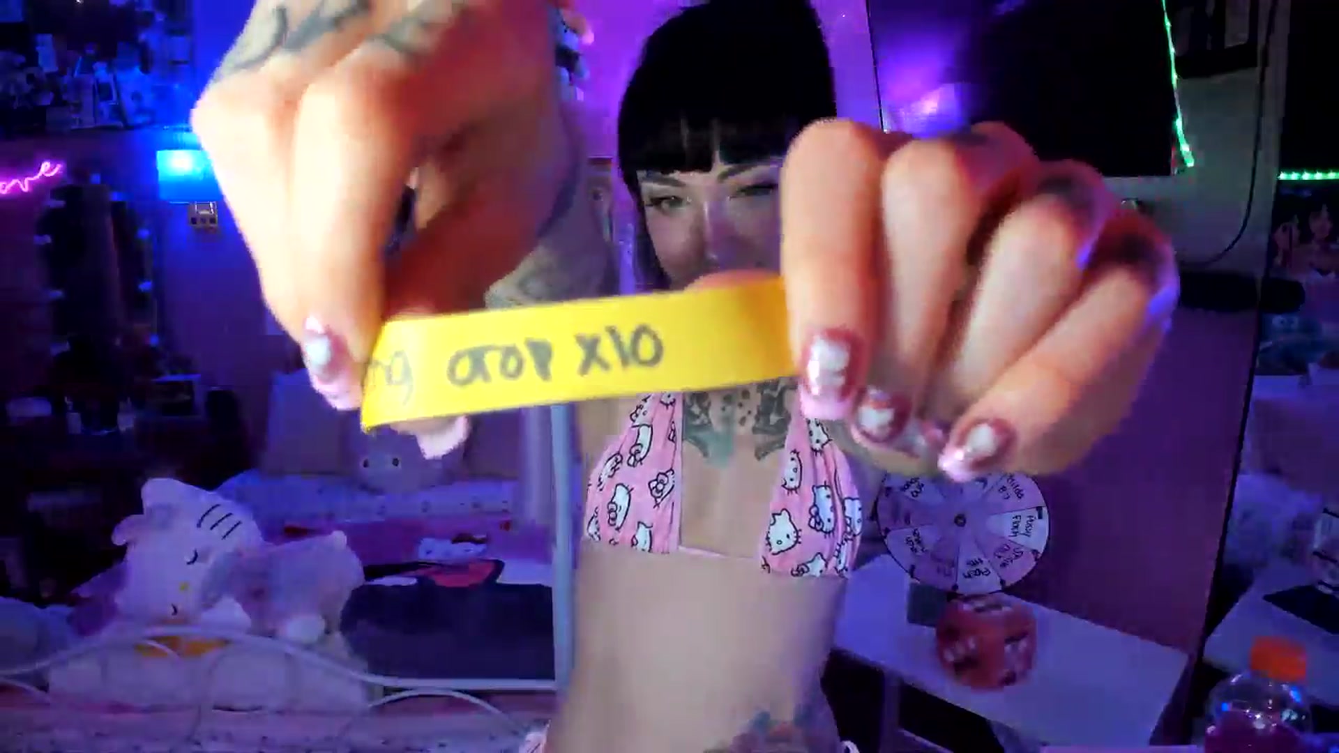 Gallery image thumbnail from lovesick's myfreecams stream on, 05/10/2025, 23:53 image 20 of 20