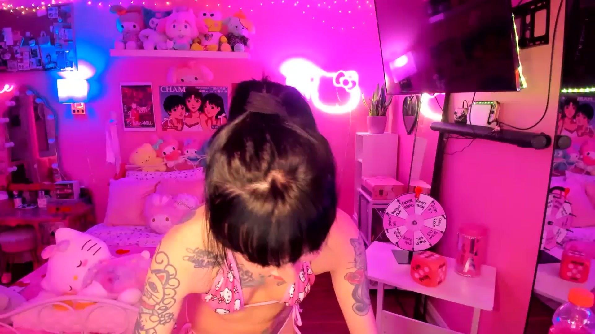 Gallery image thumbnail from lovesick's myfreecams stream on, 05/11/2025, 01:12 image 9 of 20