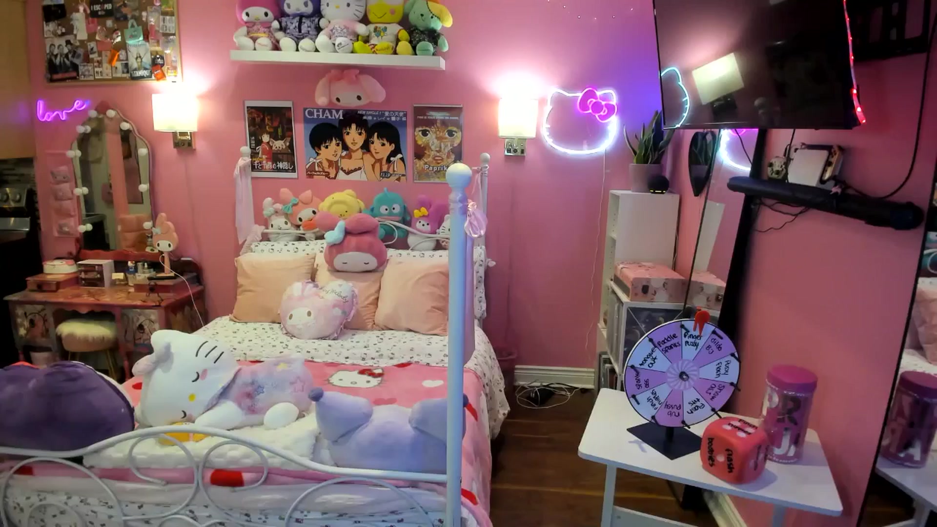 Gallery image thumbnail from lovesick's myfreecams stream on, 06/08/2025, 22:59 image 13 of 20