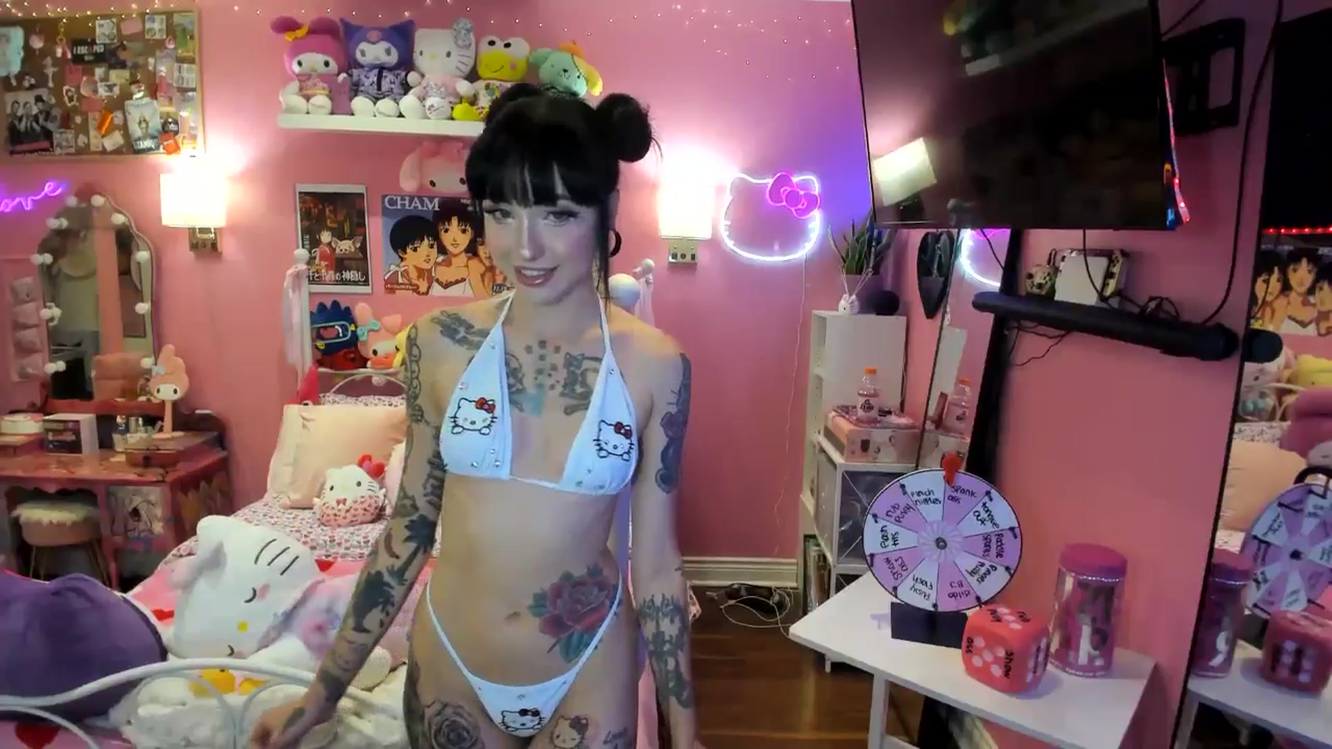 Gallery image thumbnail from lovesick's myfreecams stream on, 08/04/2025, 22:36 image 6 of 20