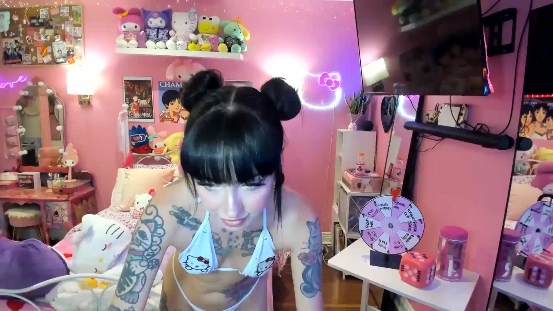 Gallery image thumbnail from lovesick's myfreecams stream on, 08/04/2025, 22:36 image 1 of 20