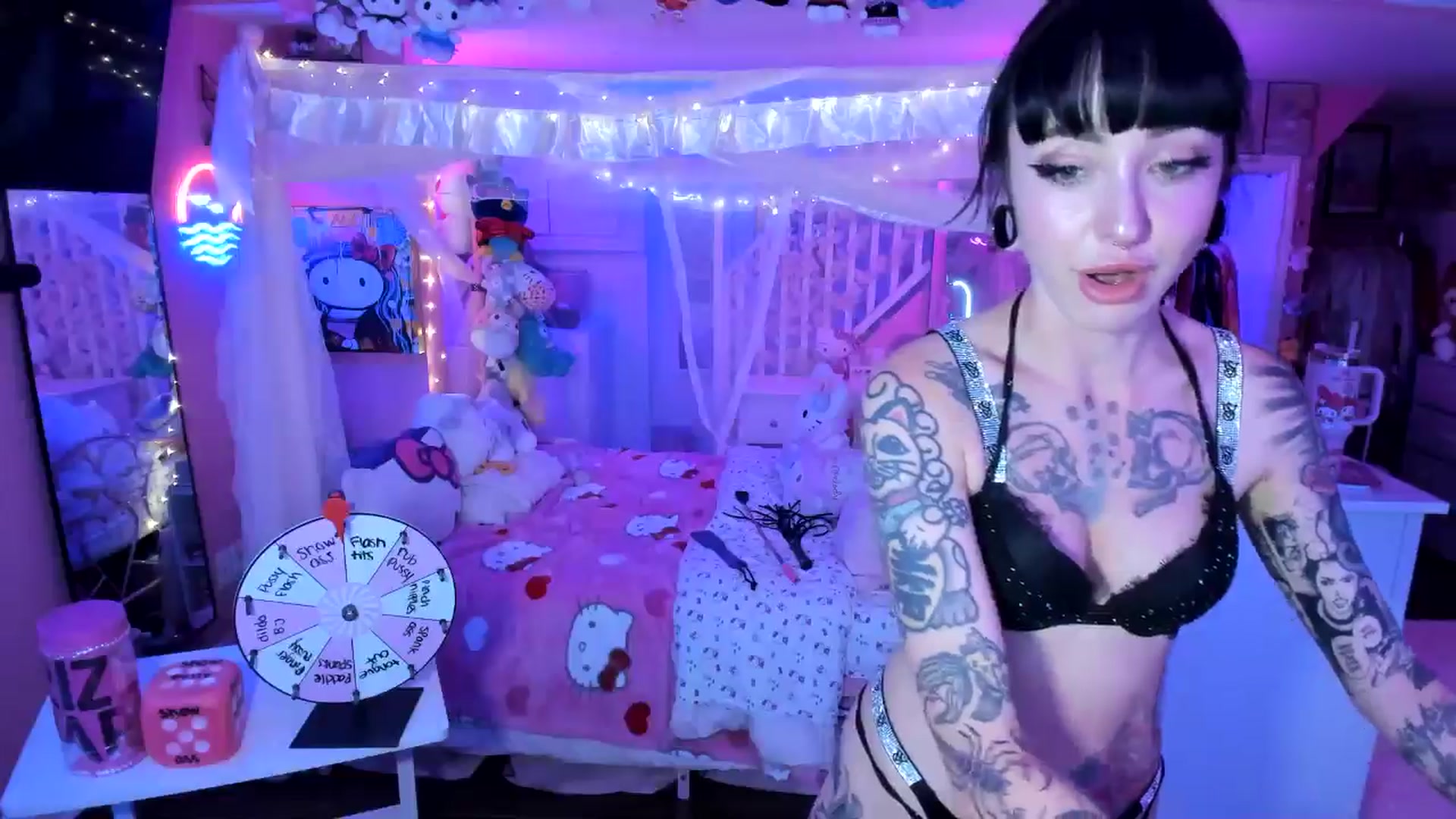 Gallery image thumbnail from lovesick's myfreecams stream on, 09/03/2025, 24:01 image 7 of 20