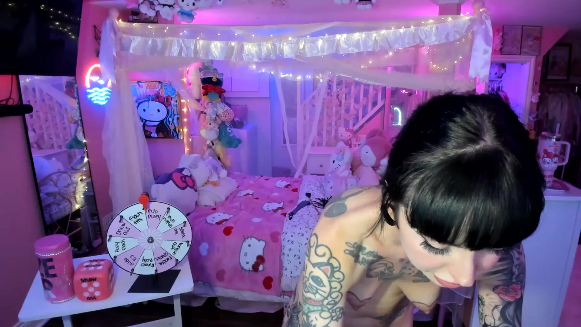 Gallery image thumbnail from lovesick's myfreecams stream on, 09/03/2025, 24:01 image 13 of 20