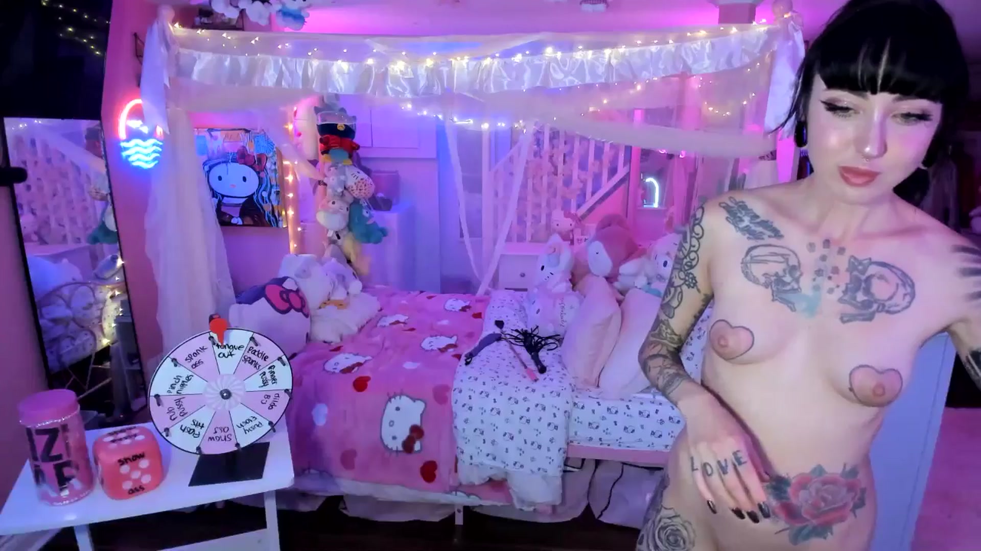 Gallery image thumbnail from lovesick's myfreecams stream on, 09/03/2025, 01:25 image 15 of 20