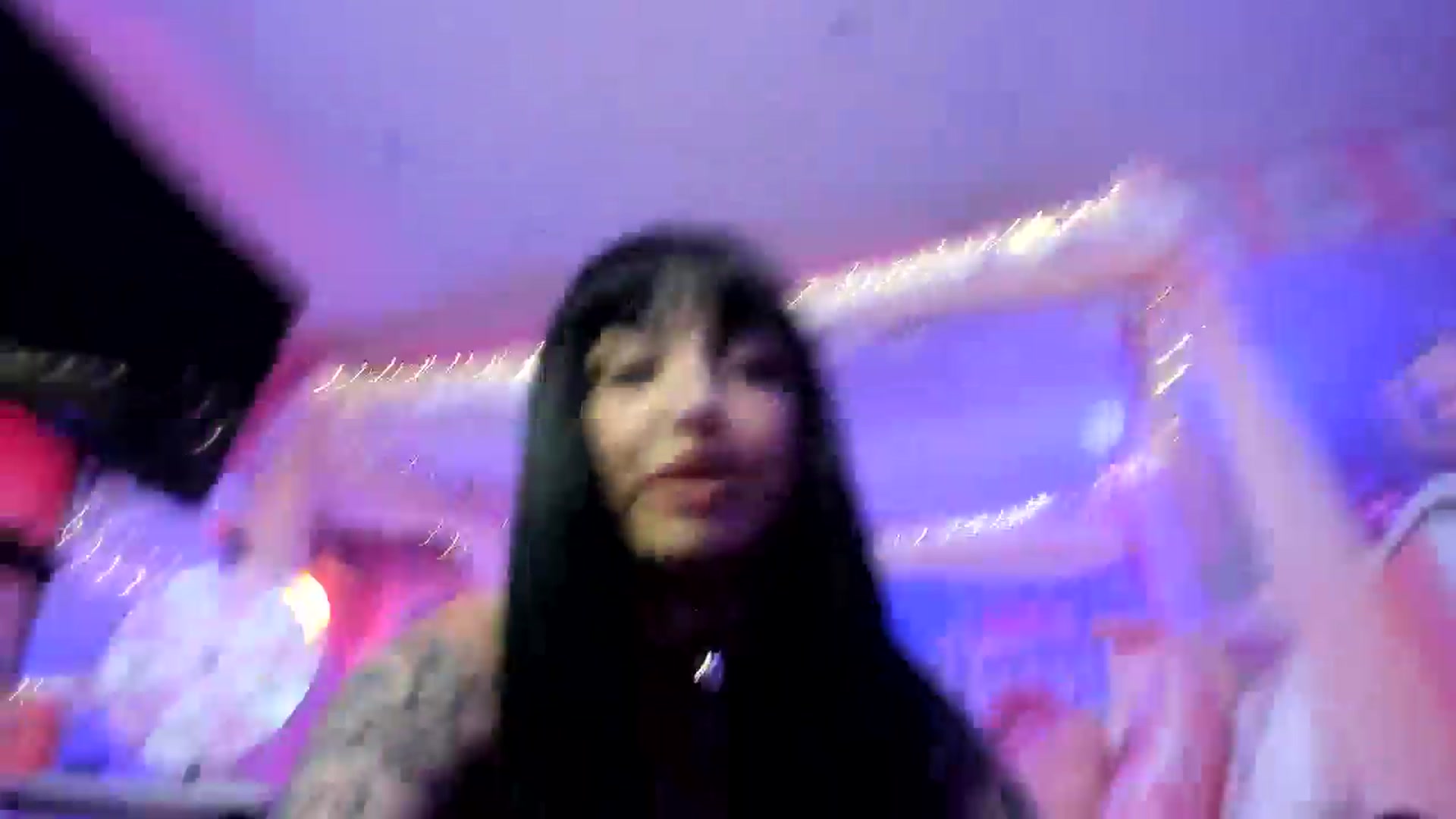 Gallery image thumbnail from lovesick's myfreecams stream on, 09/12/2025, 02:14 image 5 of 20