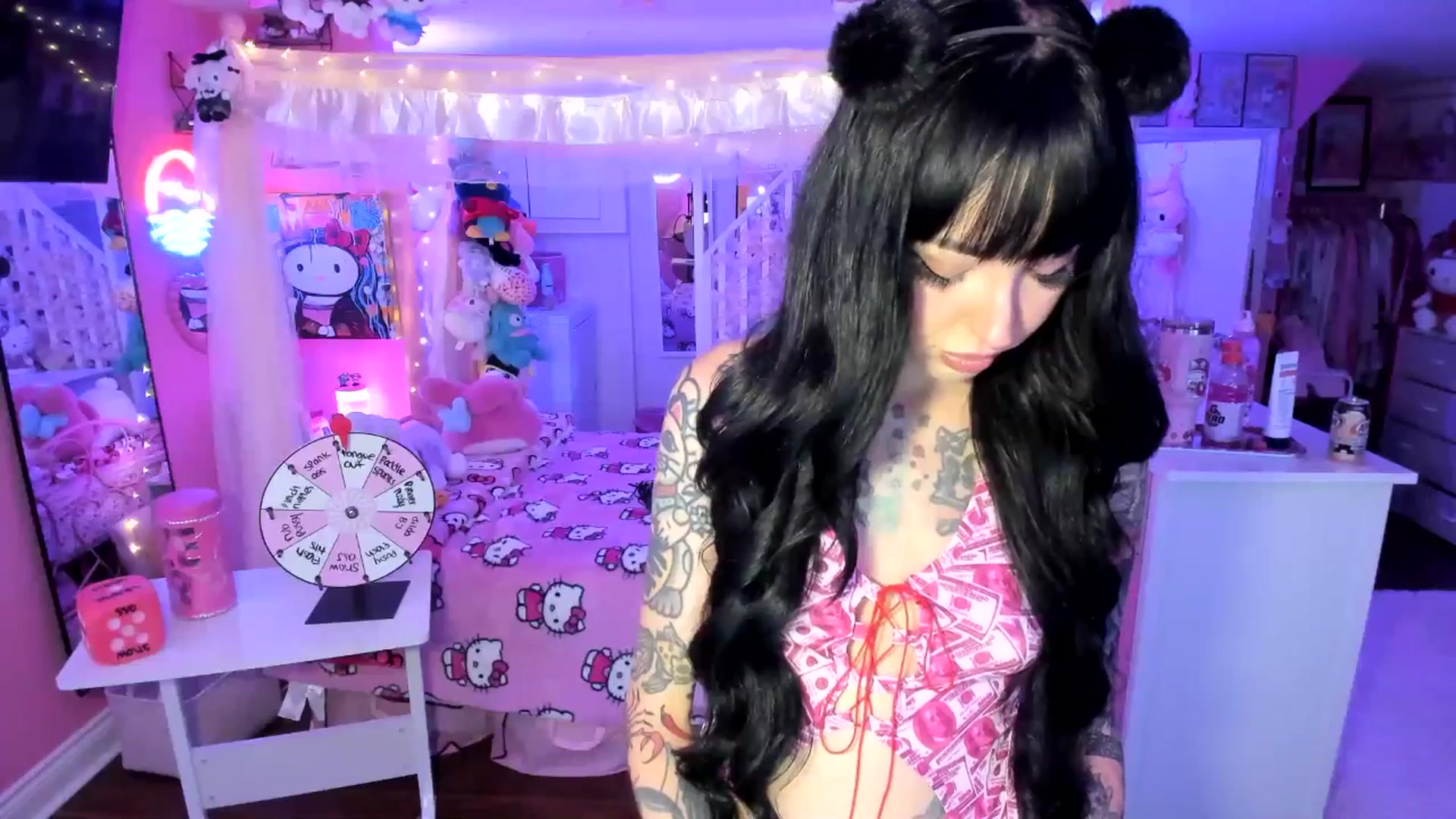 Gallery image thumbnail from lovesick's myfreecams stream on, 09/24/2025, 02:32 image 5 of 20
