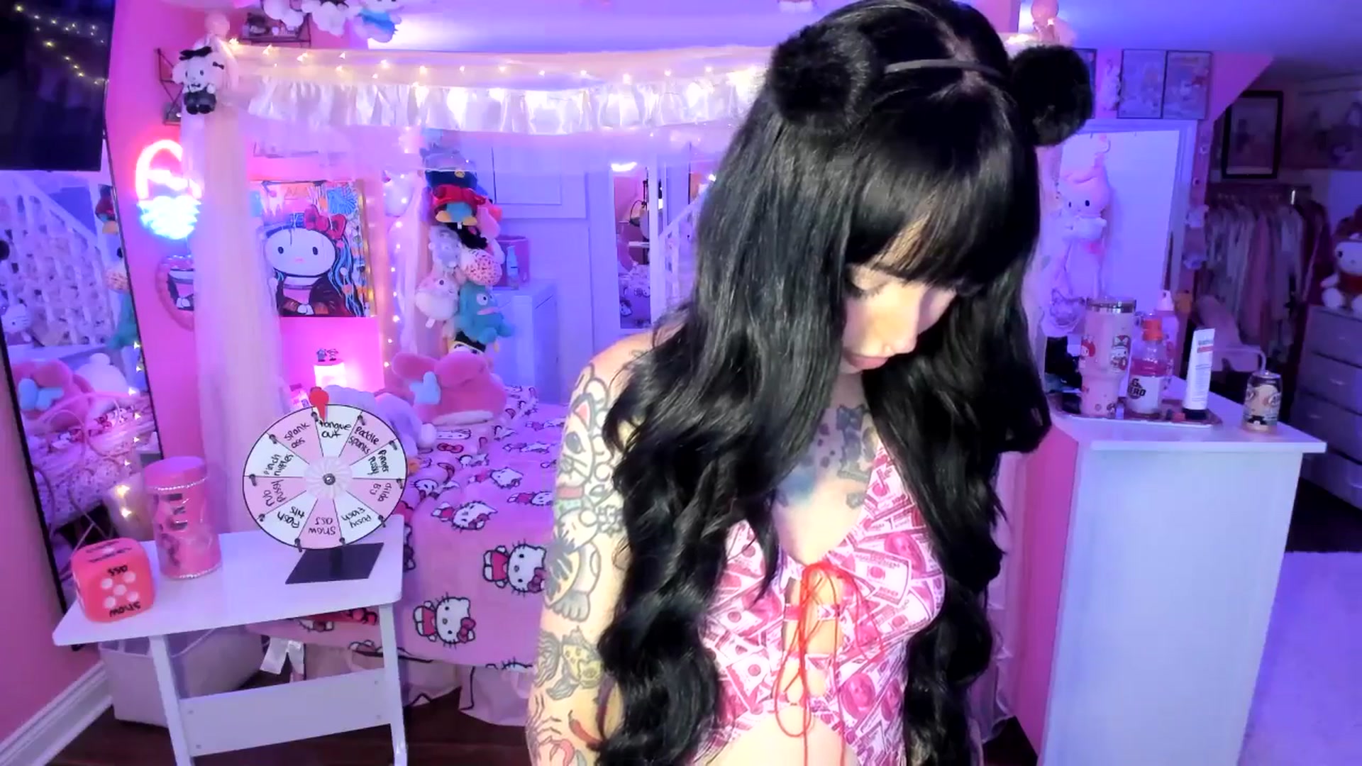Gallery image thumbnail from lovesick's myfreecams stream on, 09/24/2025, 02:32 image 8 of 20