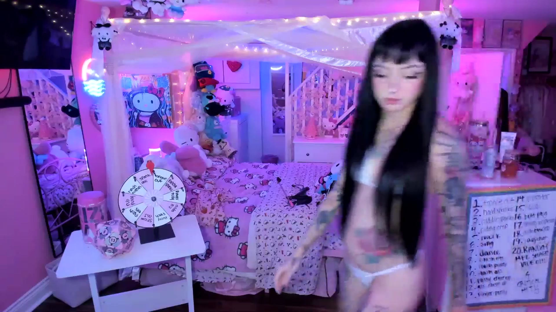 Gallery image thumbnail from lovesick's myfreecams stream on, 11/16/2025, 24:59 image 17 of 20