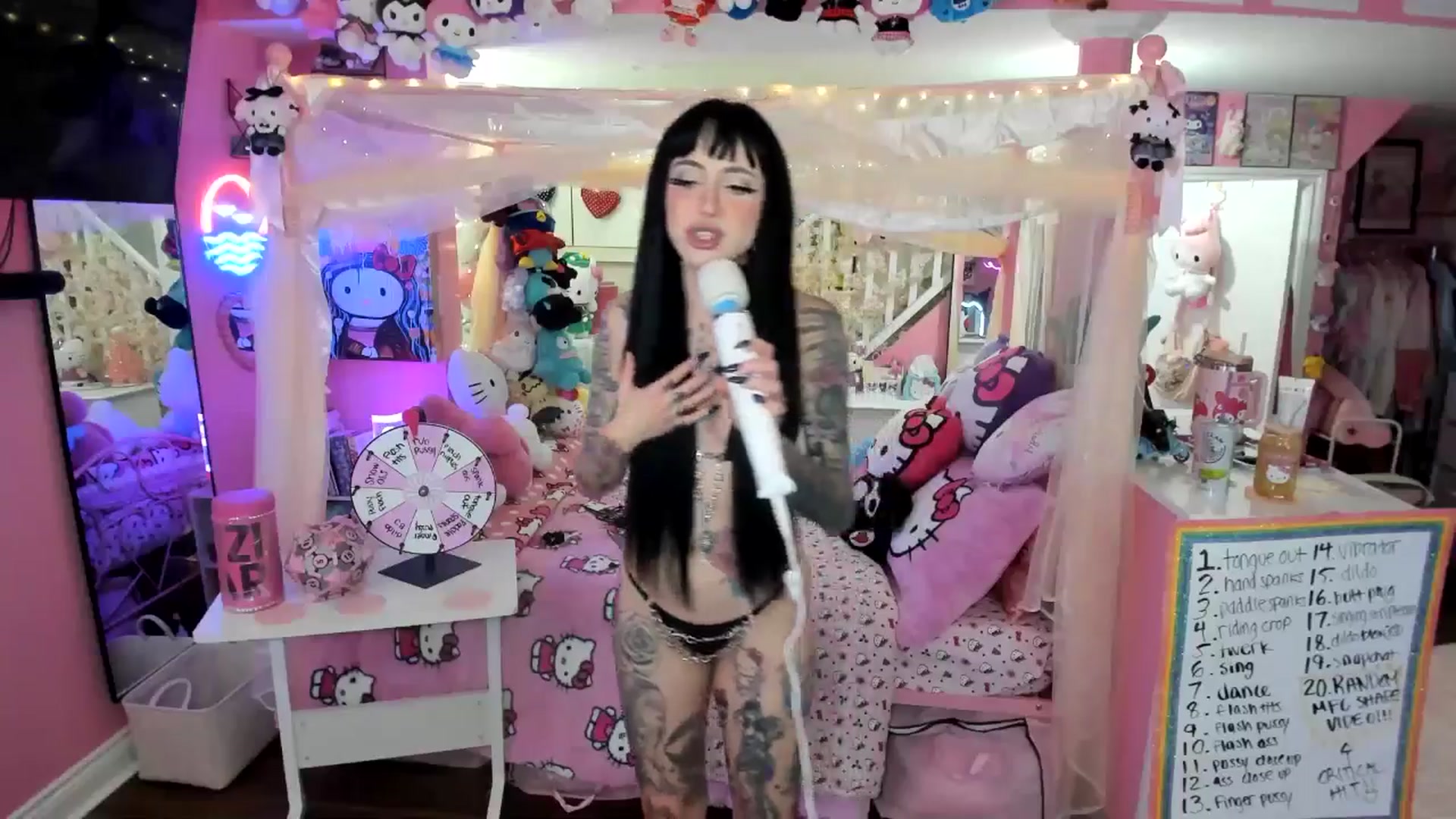 Gallery image thumbnail from lovesick's myfreecams stream on, 11/29/2025, 02:52 image 14 of 20