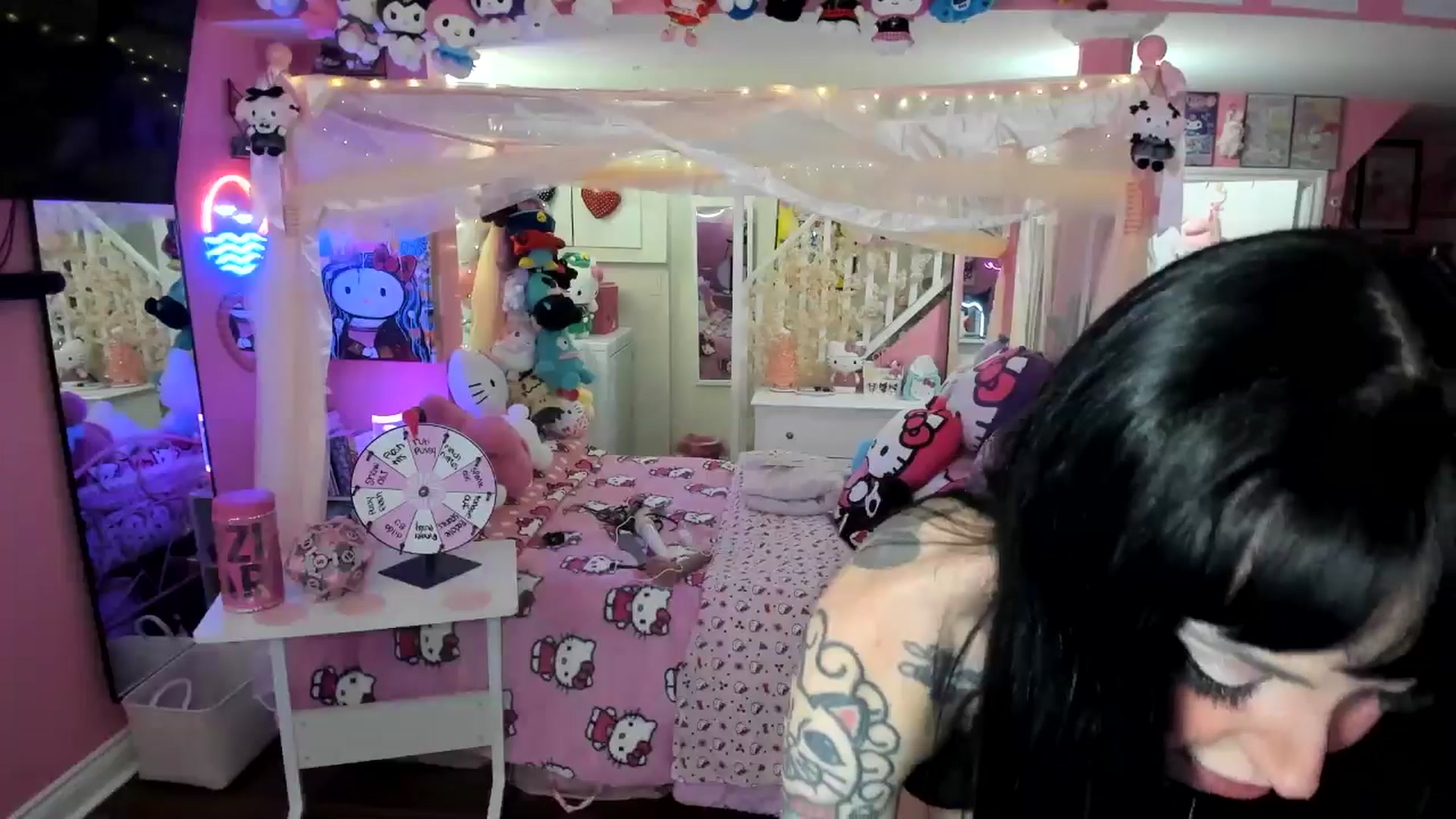 Gallery image thumbnail from lovesick's myfreecams stream on, 11/29/2025, 02:52 image 17 of 20