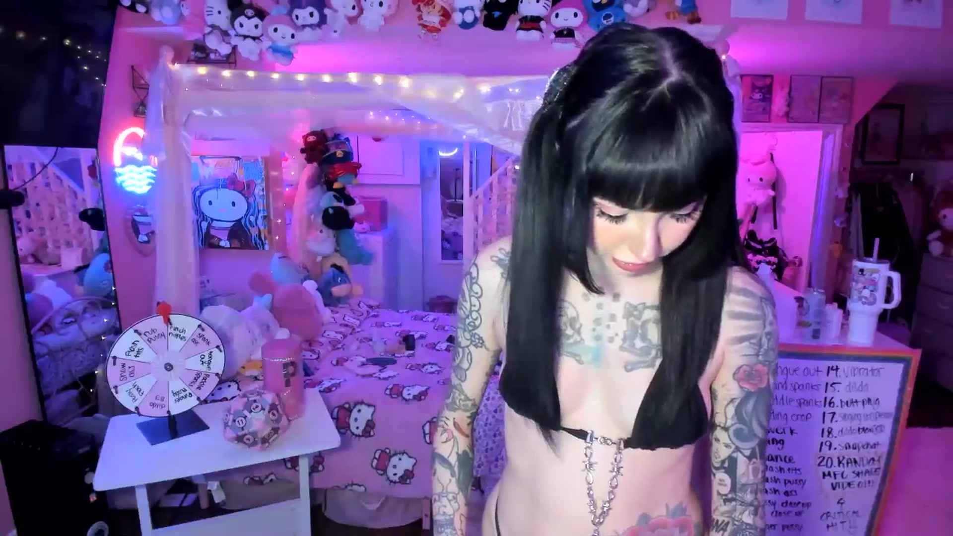 Gallery image thumbnail from lovesick's myfreecams stream on, 02/01/2026, 03:05 image 2 of 20