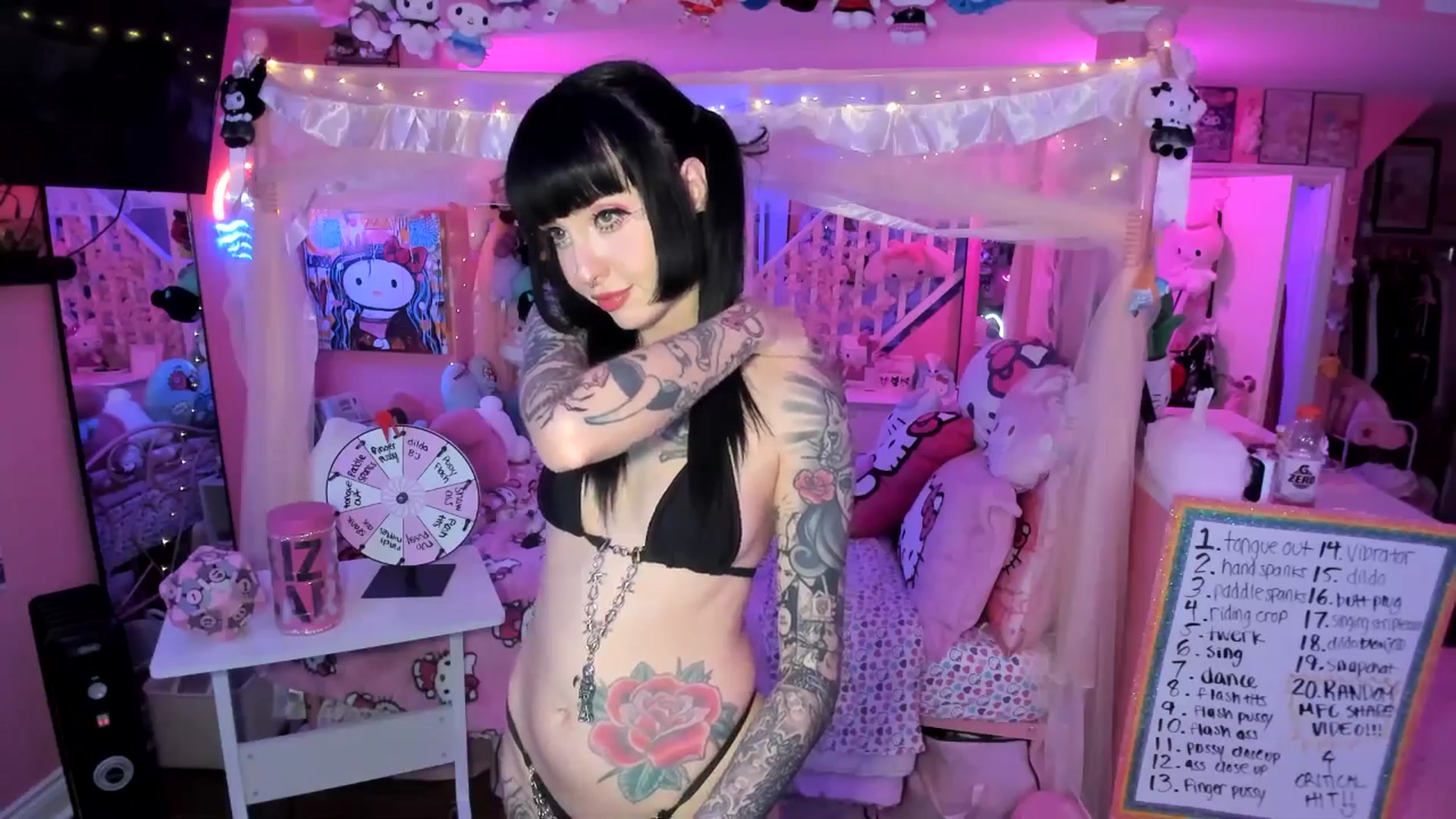 Gallery image thumbnail from lovesick's myfreecams stream on, 02/14/2026, 01:34 image 12 of 20
