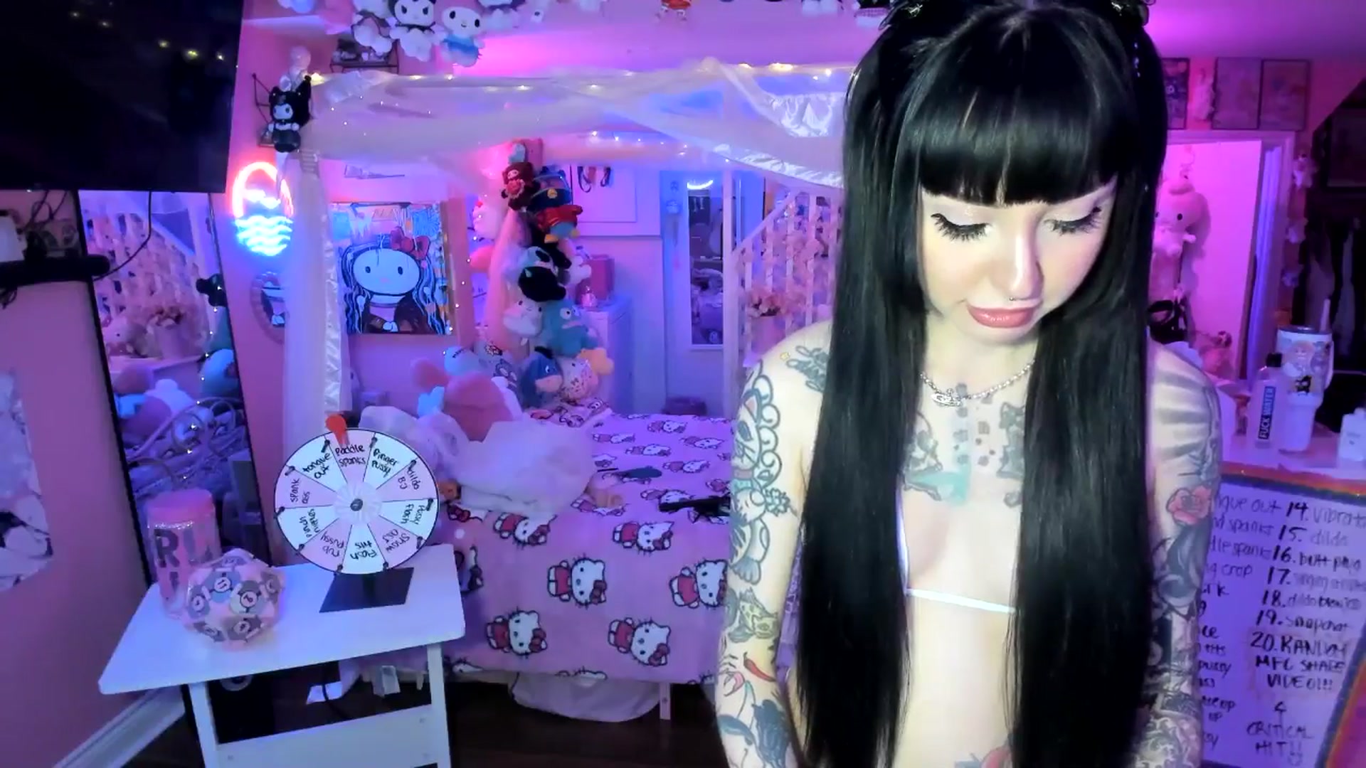 Gallery image thumbnail from lovesick's myfreecams stream on, 03/08/2026, 02:51 image 12 of 20