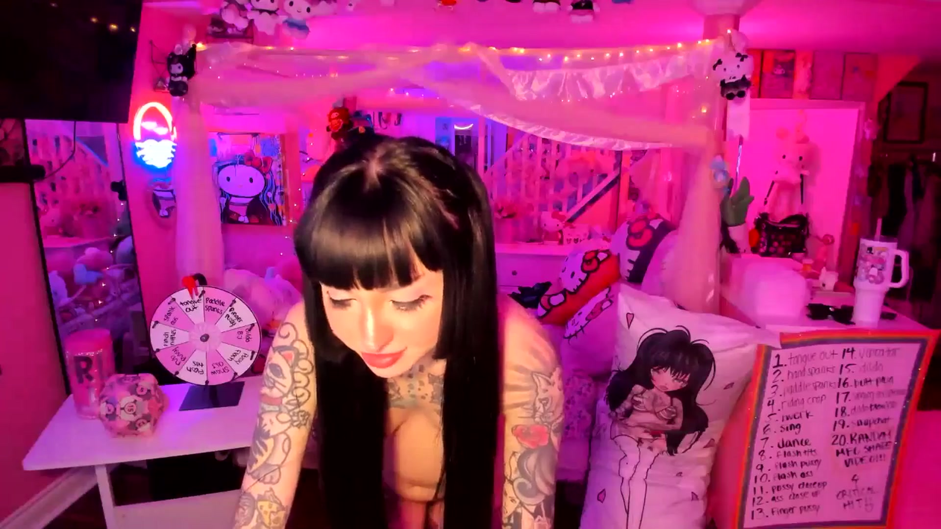 Gallery image thumbnail from lovesick's myfreecams stream on, 03/11/2026, 01:15 image 4 of 20