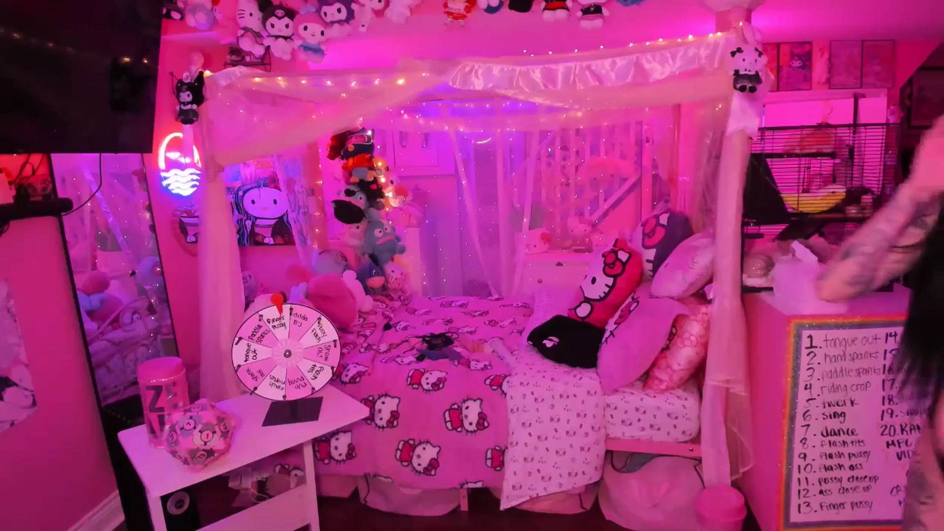 Gallery image thumbnail from lovesick's myfreecams stream on, 04/06/2026, 02:24 image 9 of 20