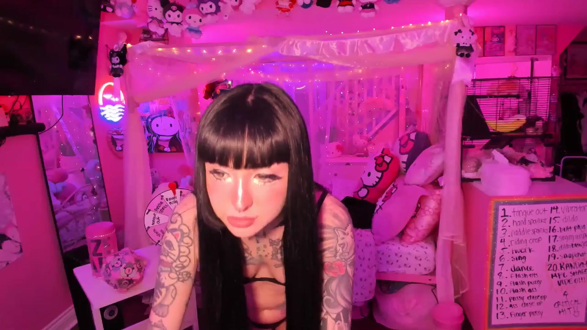Gallery image thumbnail from lovesick's myfreecams stream on, 04/06/2026, 02:24 image 16 of 20