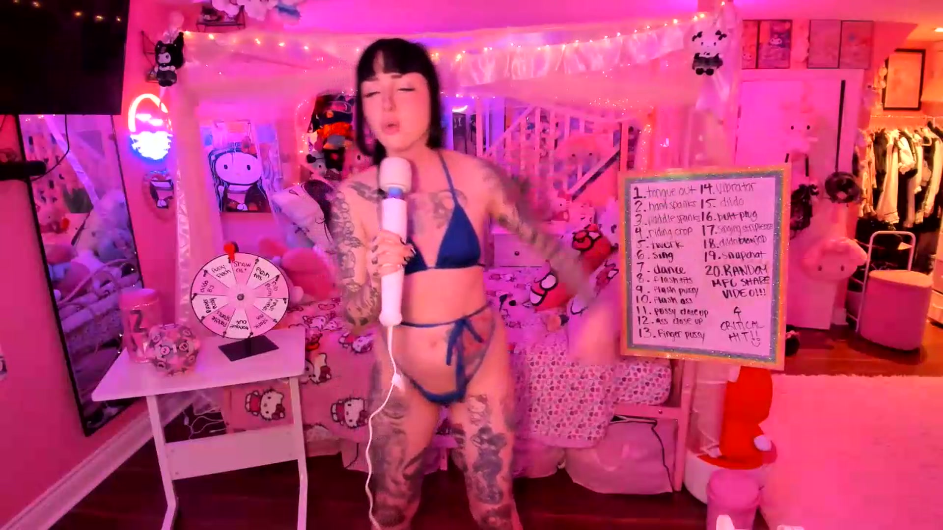 Gallery image thumbnail from lovesick's myfreecams stream on, 06/10/2026, 01:02 image 9 of 20