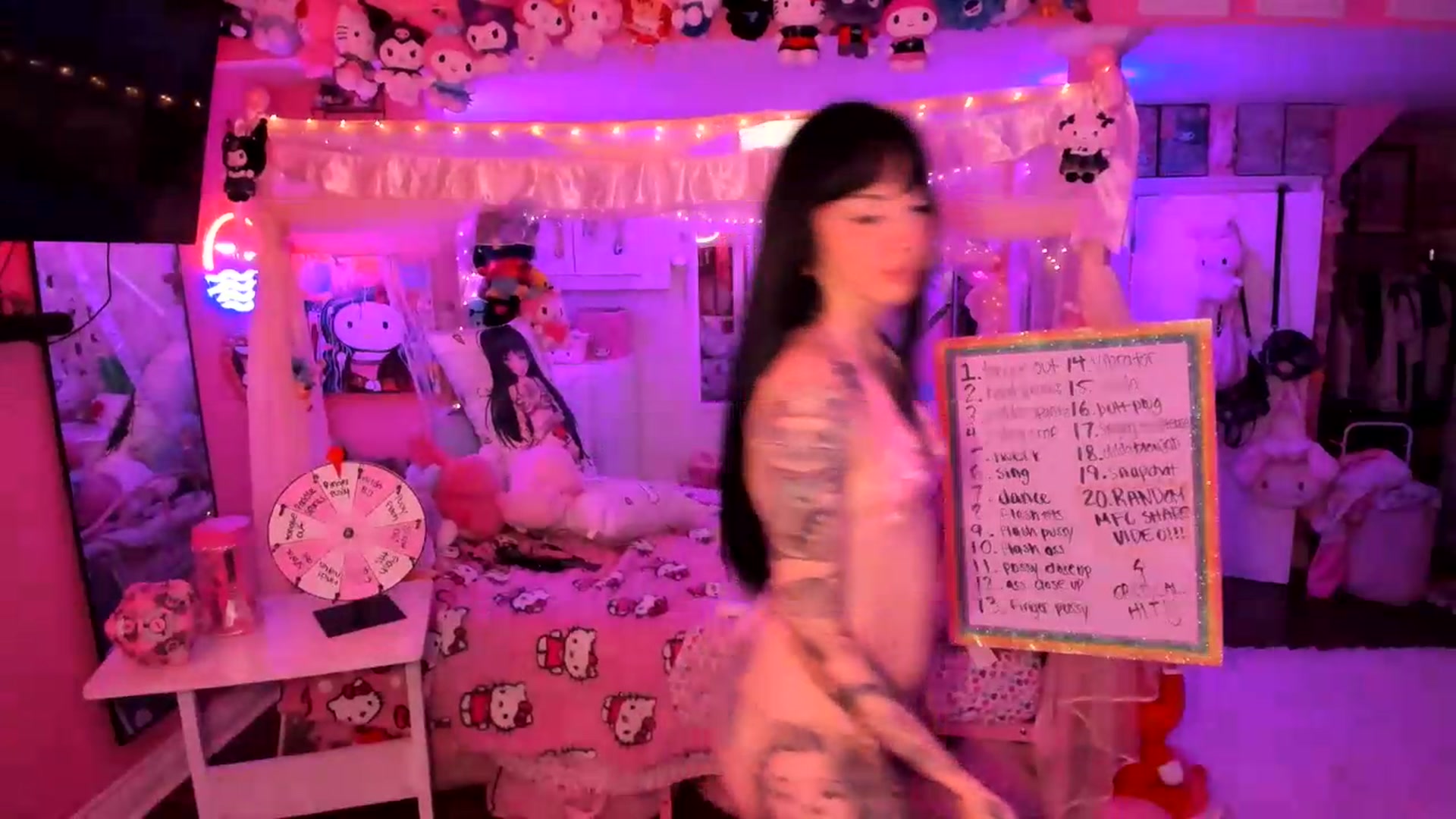 Gallery image thumbnail from lovesick's myfreecams stream on, 06/29/2026, 22:57 image 3 of 20