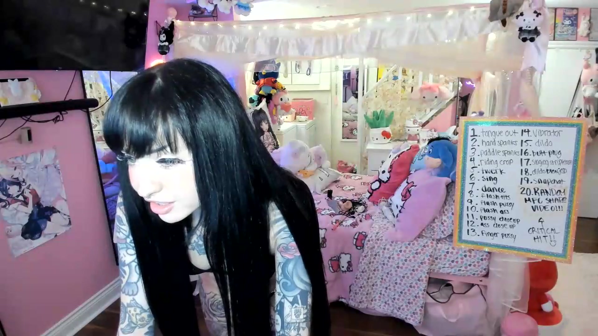 Gallery image thumbnail from lovesick's myfreecams stream on, 07/22/2026, 01:19 image 5 of 20