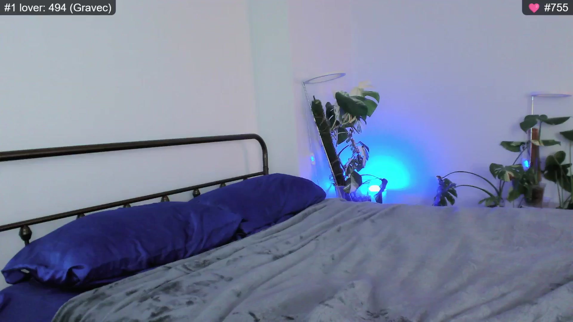 Gallery image thumbnail from lovesicklaine's myfreecams stream on, 12/21/2024, 21:44 image 6 of 20