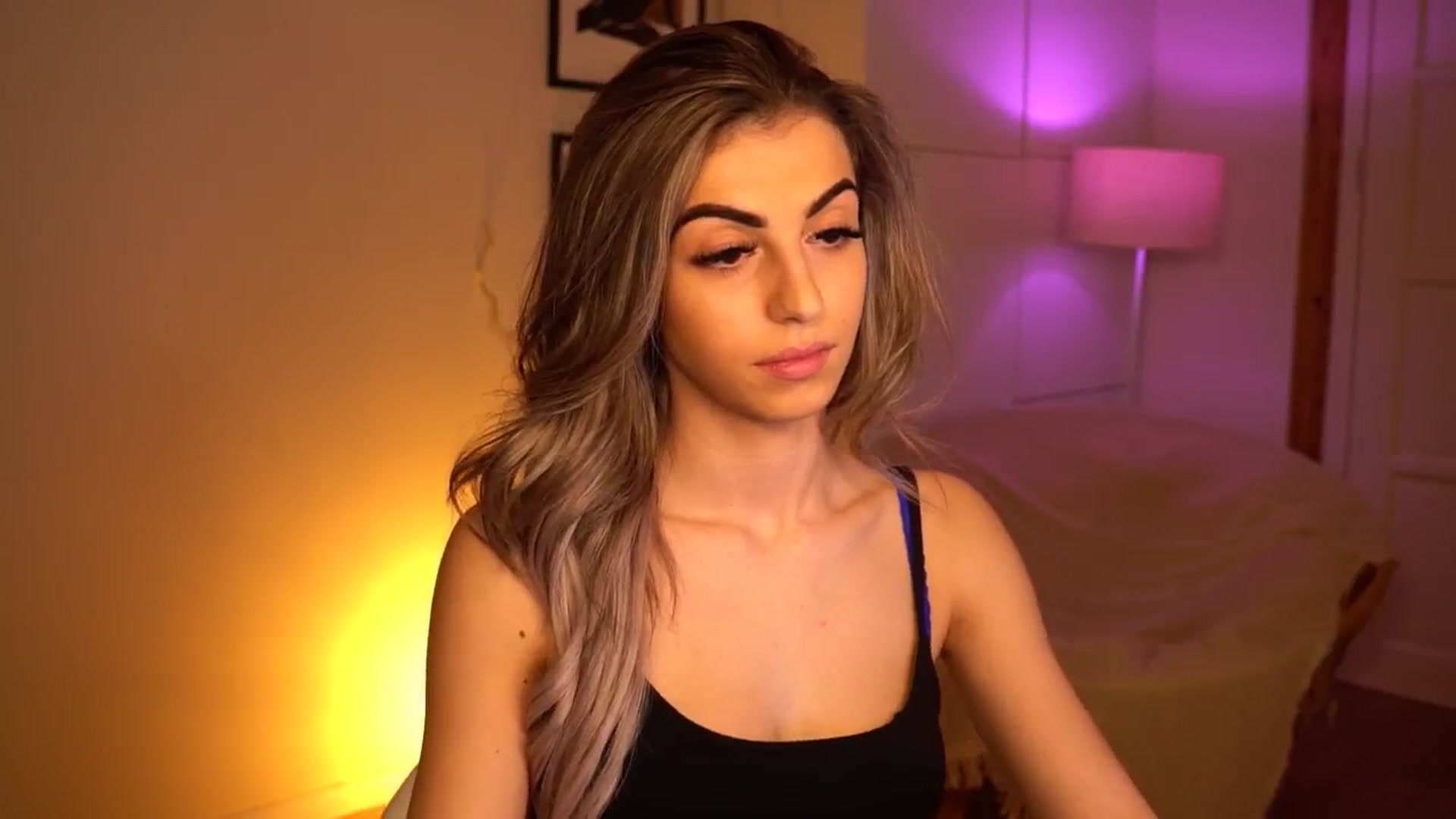 Gallery image thumbnail from lovlybambi's myfreecams stream on, 05/08/2024, 18:22 image 2 of 20