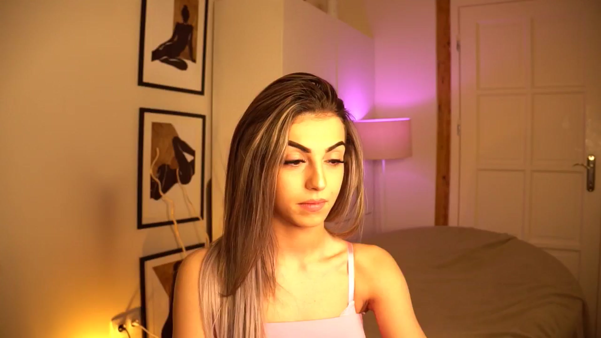 Gallery image thumbnail from lovlybambi's myfreecams stream on, 05/16/2024, 10:38 image 5 of 20