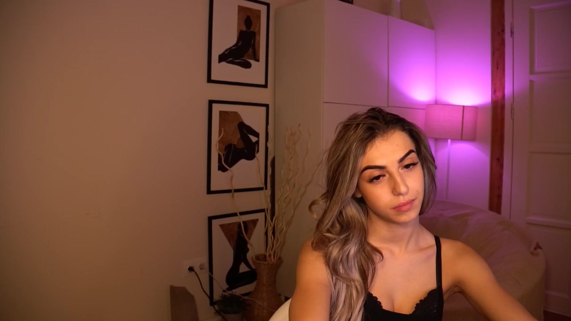 Gallery image thumbnail from lovlybambi's myfreecams stream on, 05/20/2024, 19:35 image 20 of 20
